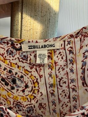 Billabong Rayon Tunic (or dress)- Cream/Blue/Yellow/Burgundy Paisley Print